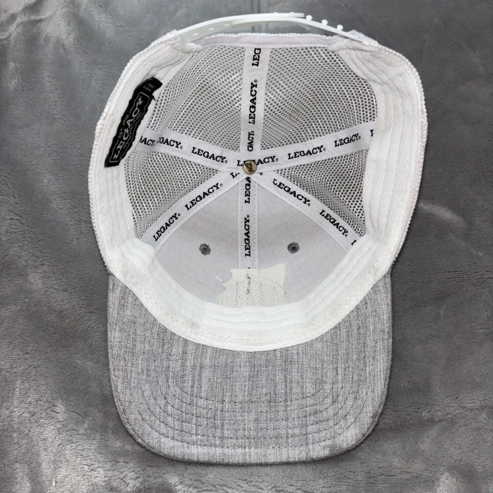 Arkansas Razorback Boys Mesh Snapback Hat Grey/White  Small Adjustable